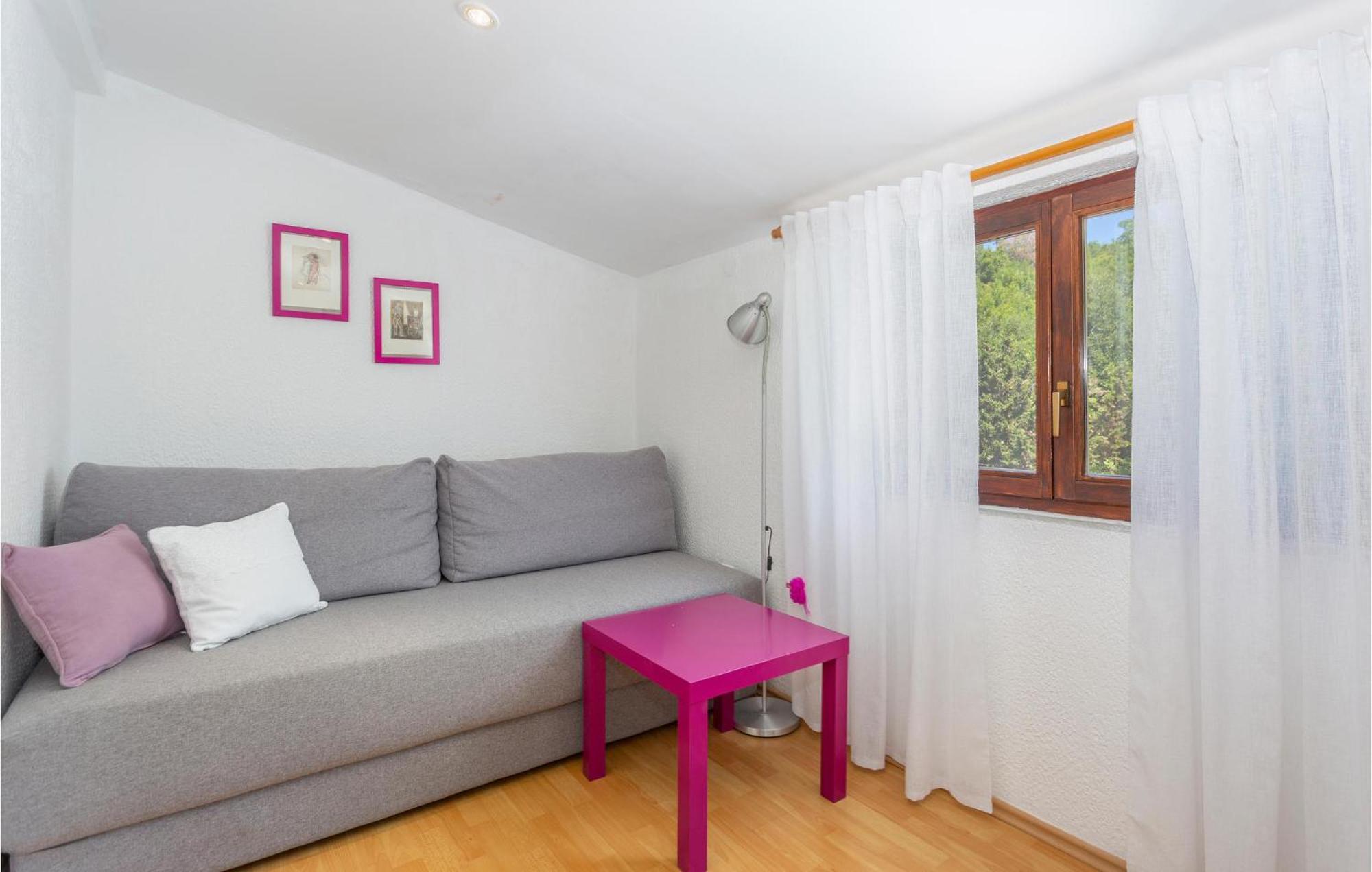 Beautiful Apartment In Omisalj With Kitchen Εξωτερικό φωτογραφία